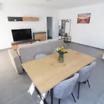 Fly In דירה Čilipi
