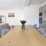 Fly In דירה *