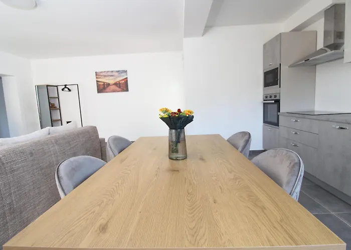 Fly In Апартаменты *